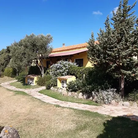 Alloggio per agriturismo Campesi Casale Tra Le Vigne Aglientu