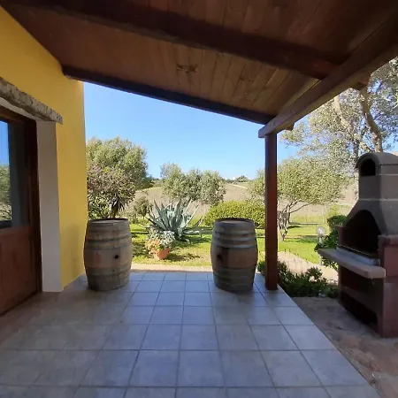 Campesi Casale Tra Le Vigne Farm stay Aglientu