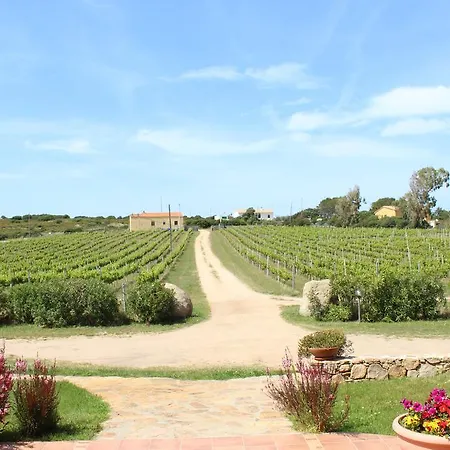 Campesi Casale Tra Le Vigne Farm stay *