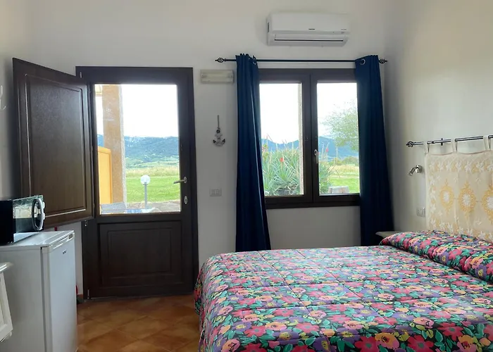 Campesi Casale Tra Le Vigne * Aglientu